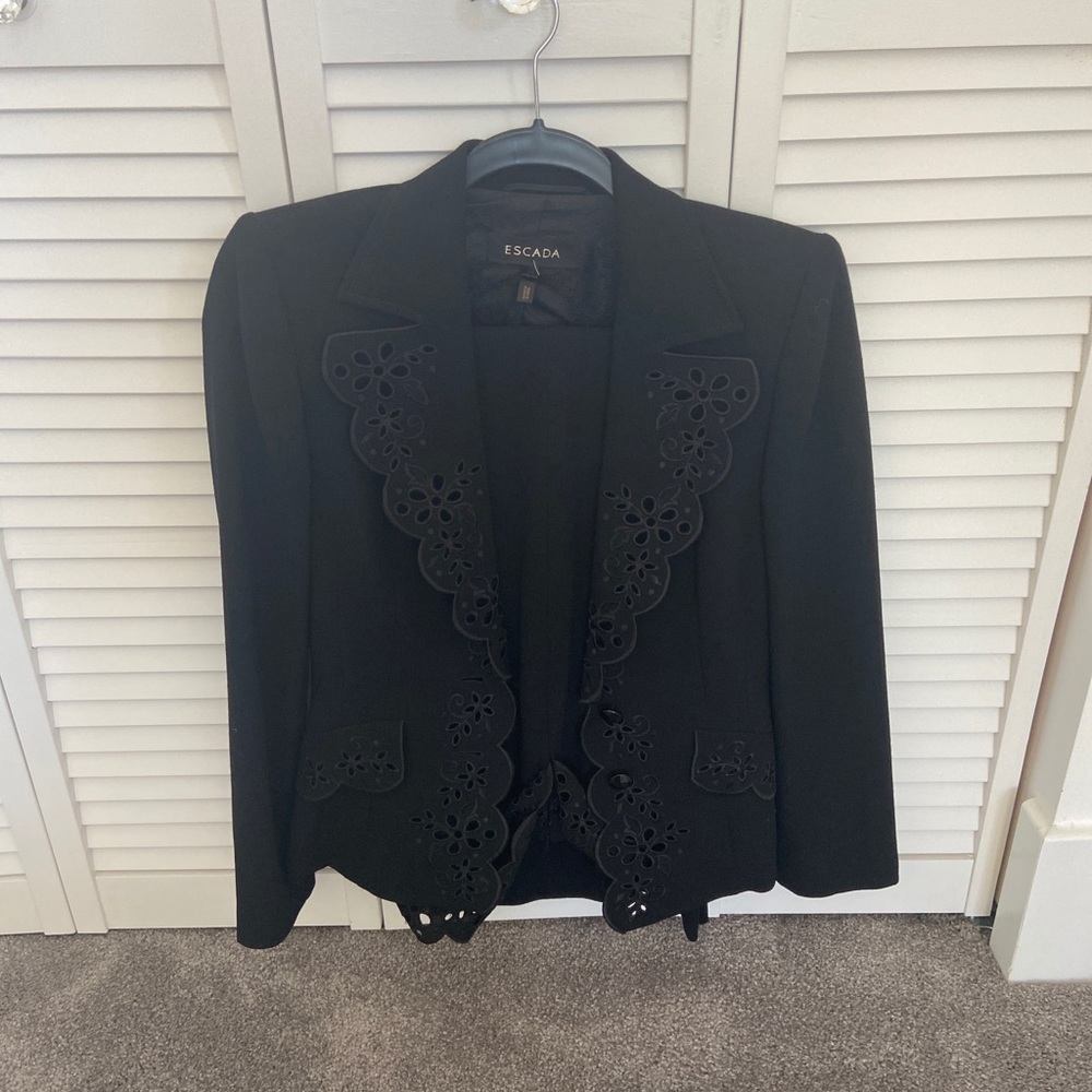 Escada Ruffle Scallop Black Wool Pant Suit Sz 34
